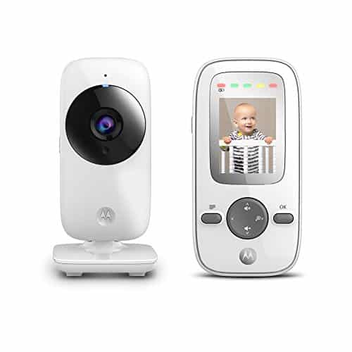 Motorola MBP481 2.4 GHz Digital Video Baby Monitor with 2-Inch Color Display, Digital Zoom, and Infrared Night Vision