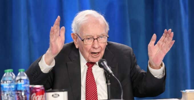 Warren Buffett’s Berkshire Hathaway reveals major stake in HP Inc., tech stock soars 15%