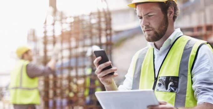 How to keep workers safe and improve job site metrics with wearable technology