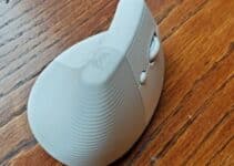 Logitech’s Lift is a vertical mouse that’s easier to grasp