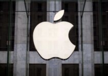 Apple hit with EU antitrust charge over mobile payments technology