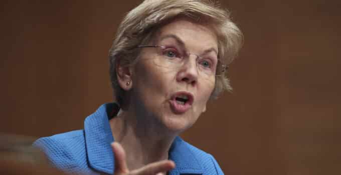Elizabeth Warren Wants ‘Rules of the Road’ for Big Tech