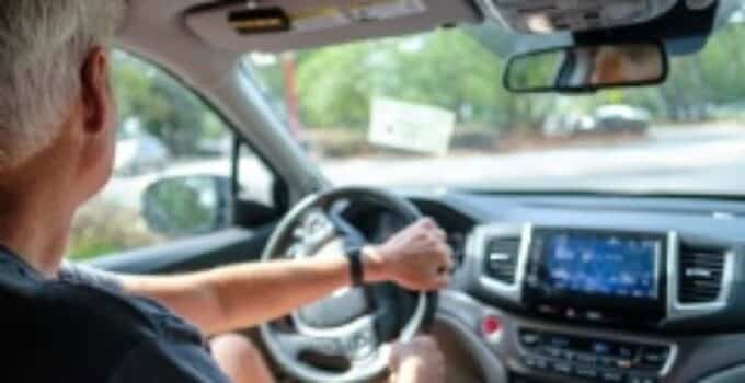 Intersection assistance tech shows big promise for older drivers