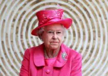Queen Elizabeth II led a low-tech life—but knighted plenty of sci-tech figures