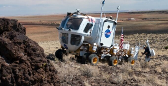 D-RATS astronauts test lunar technology in the desert