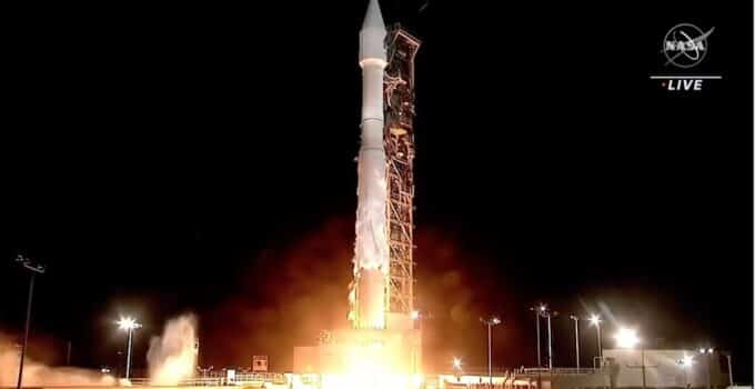 Atlas 5 launches weather satellite, reentry tech demo mission