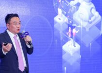 Former JD.com Technology Head Seeks Talent for Chinese Version of ChatGPT