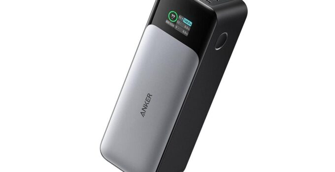 Anker 737 power bank with 24,000 mAh receives 33% discount