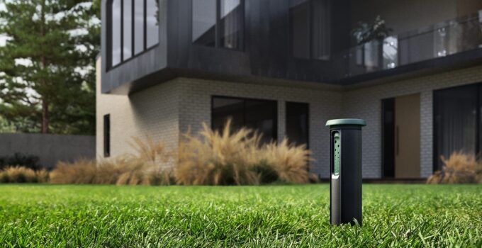 This smart sprinkler system uses AI and inkjet printing tech to reduce water waste