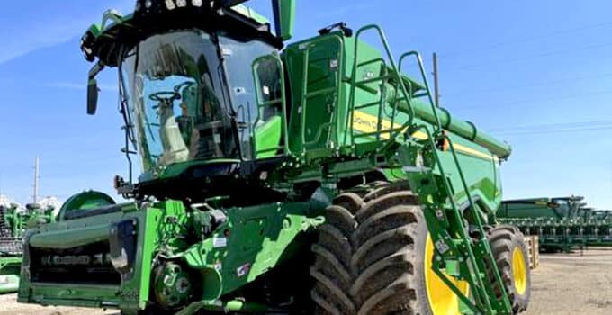 The John Deere X9 combine: a look at the tech, power, and price