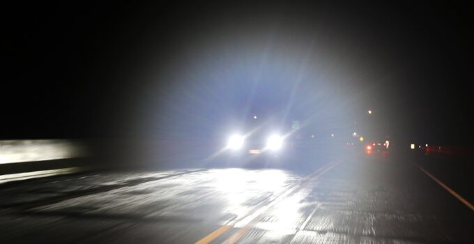 Blinded by the light: Cars in the U.S. still lack glare-reducing headlight technology