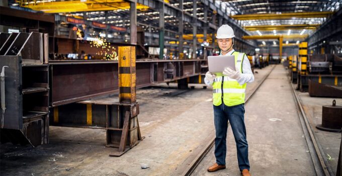How Steel Contractors Tackle Industry Challenges With Tech