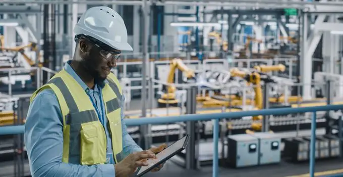 Embrace the Right Technology in Manufacturing