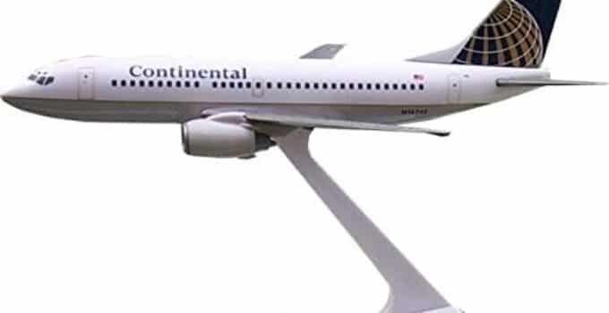 Flight Miniatures Continental (91-10) 737-700 1:200 Scale – Plastic Snap-Fit Model Airplane – Collectible Replica of Continental Airlines Aircraft – Part #ABO-73770H-010