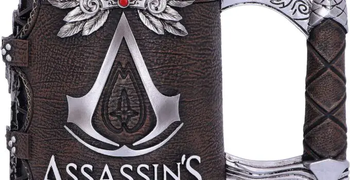 Nemesis Now Officially Licensed Assassins Creed Brotherhood Brown Hidden Blade Game Tankard, Resin, 15.5cm