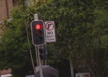 Professor develops new traffic light technology