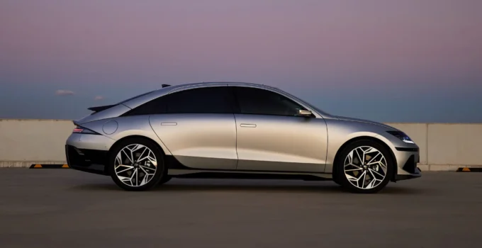Hyundai refreshes Ioniq 6 range for 2024: new more affordable base model and TECHNIQ trim gone