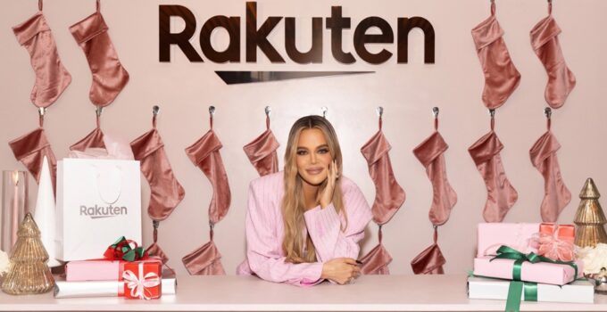 Khloé Kardashian’s Holiday Gift Guide, From High-Tech Fitness Gear to Skincare Favorites and More