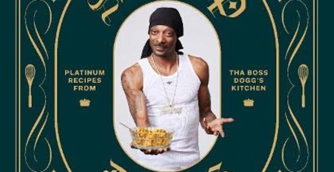 From Crook to Cook: Platinum Recipes from Tha Boss Dogg’s Kitchen (Snoop Dogg Cookbook, Celebrity Cookbook with Soul Food Recipes) (Snoop Dog x Chronicle Books)