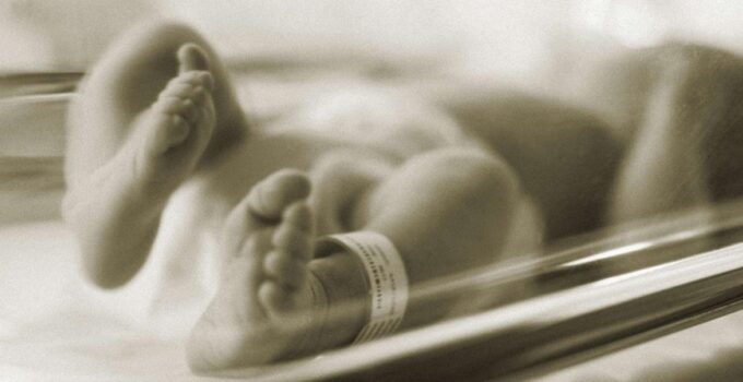 Will New Tech End the Need for Human Pregnancy?