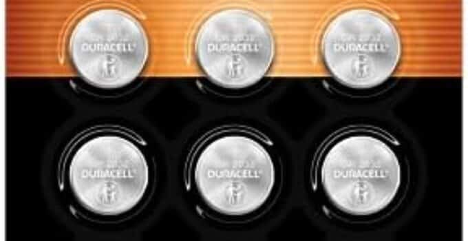Duracell CR2032 3V Lithium Battery with Child Safety Features, 2032 Battery Lithium Coin Battery Compatible with Apple AirTag, Key Fob, and Other Devices, CR Lithium 3 Volt Cell – 9 Count Pack