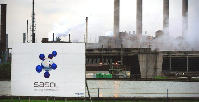 News24 Business | Tech shields Sasol from shareholders’ ire at second AGM attempt