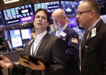 Tech Stocks Retreat as Nvidia Falters, Dow Ends Week Lower
