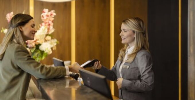 Point Vs. Integrated Hospitality Solutions: Which Approach to Tech Is Right for You?