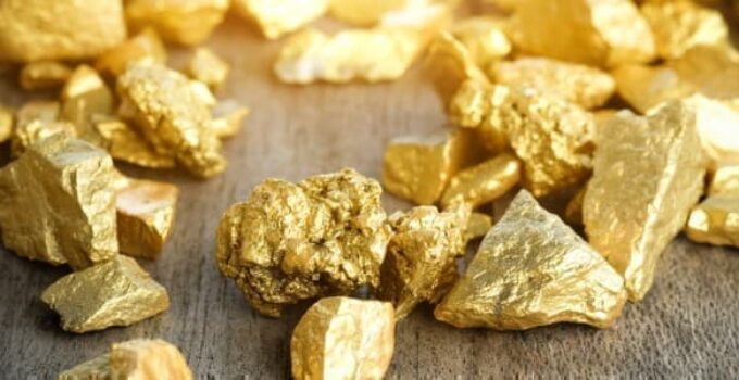 Is It Time To Ditch Tech Stocks for Gold?