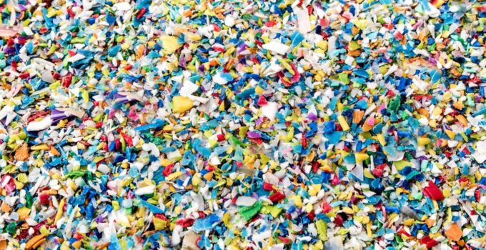 The incredible new tech that can recycle all plastics, forever